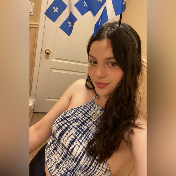 Meet your Posher, Roxanne - Picture 1 of 1